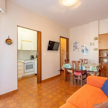 - 5 Minuti A Piedi Dalle Spiagge E Parcheggio Privato Apartman *