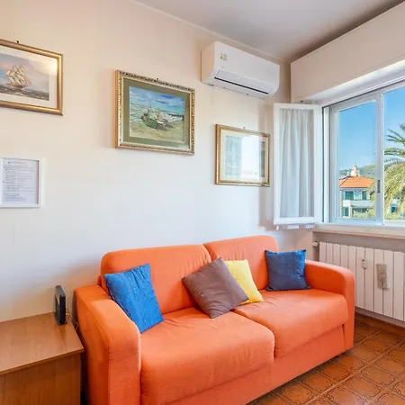 - 5 Minuti A Piedi Dalle Spiagge E Parcheggio Privato Apartman *