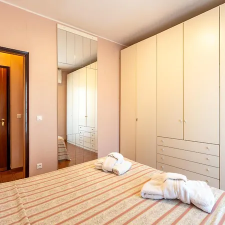 - 5 Minuti A Piedi Dalle Spiagge E Parcheggio Privato *
